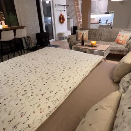 Apartamento In Roztiezi