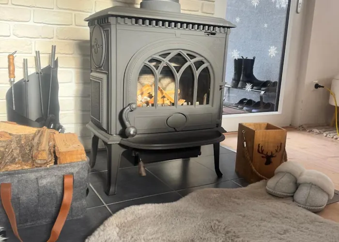 Apartment In Roztiezi