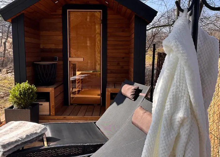 In Roztiezi Apartment *